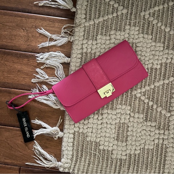 River Island Hot Pink Barbicore Clutch wristlet NWT - Picture 2 of 6
